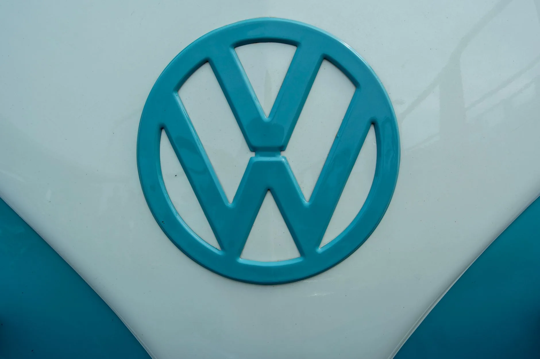 Volkswagen planeja demitir até 100 mil funcionários e fechar quatro fábricas na Alemanha