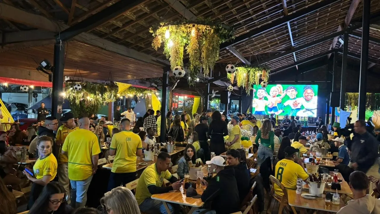 Expediente do serviço público em Fortaleza será reduzido na segunda-feira devido ao jogo do Brasil
