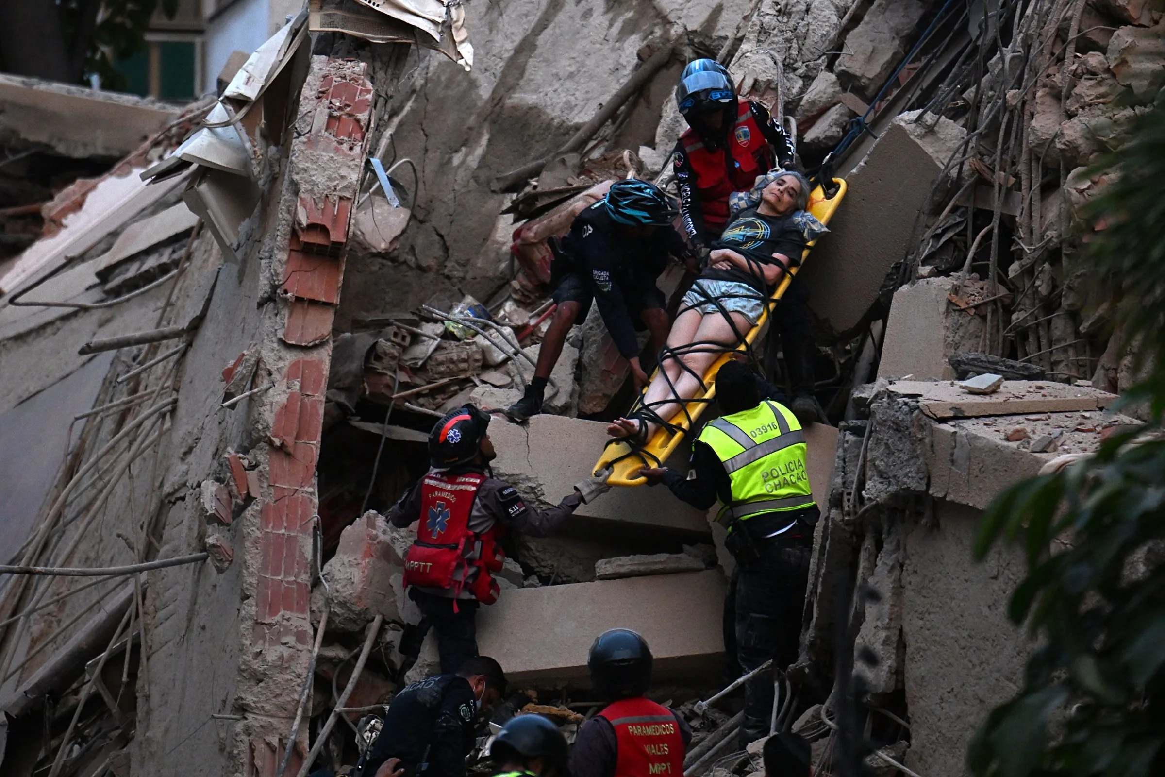 Venezuela declara estado de emergência após terremoto de 7,5 graus