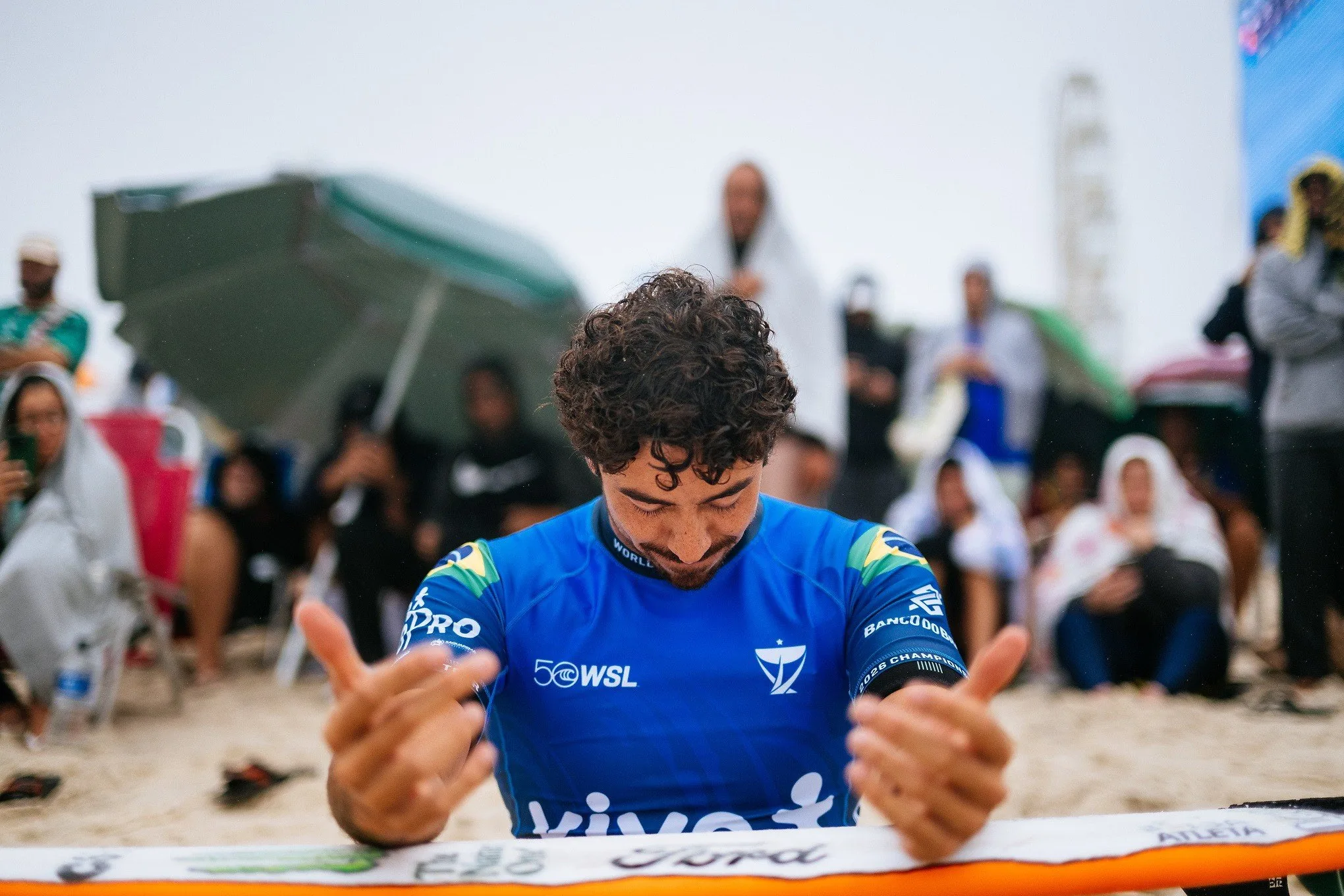Yago Dora brilha com aéreos e conquista título em Saquarema