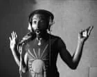 O legado de Lee ‘Scratch’ Perry: novas obras ressaltam seu impacto no reggae