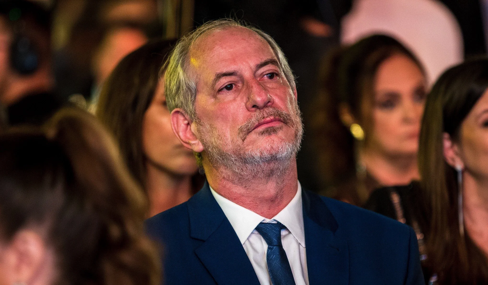 Ciro Gomes comenta sobre vídeo de Michelle Bolsonaro e crise com Flávio Bolsonaro