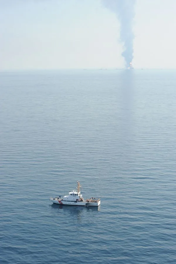 Sobrevivente de 42 horas à deriva no mar fala sobre recomeço após resgate