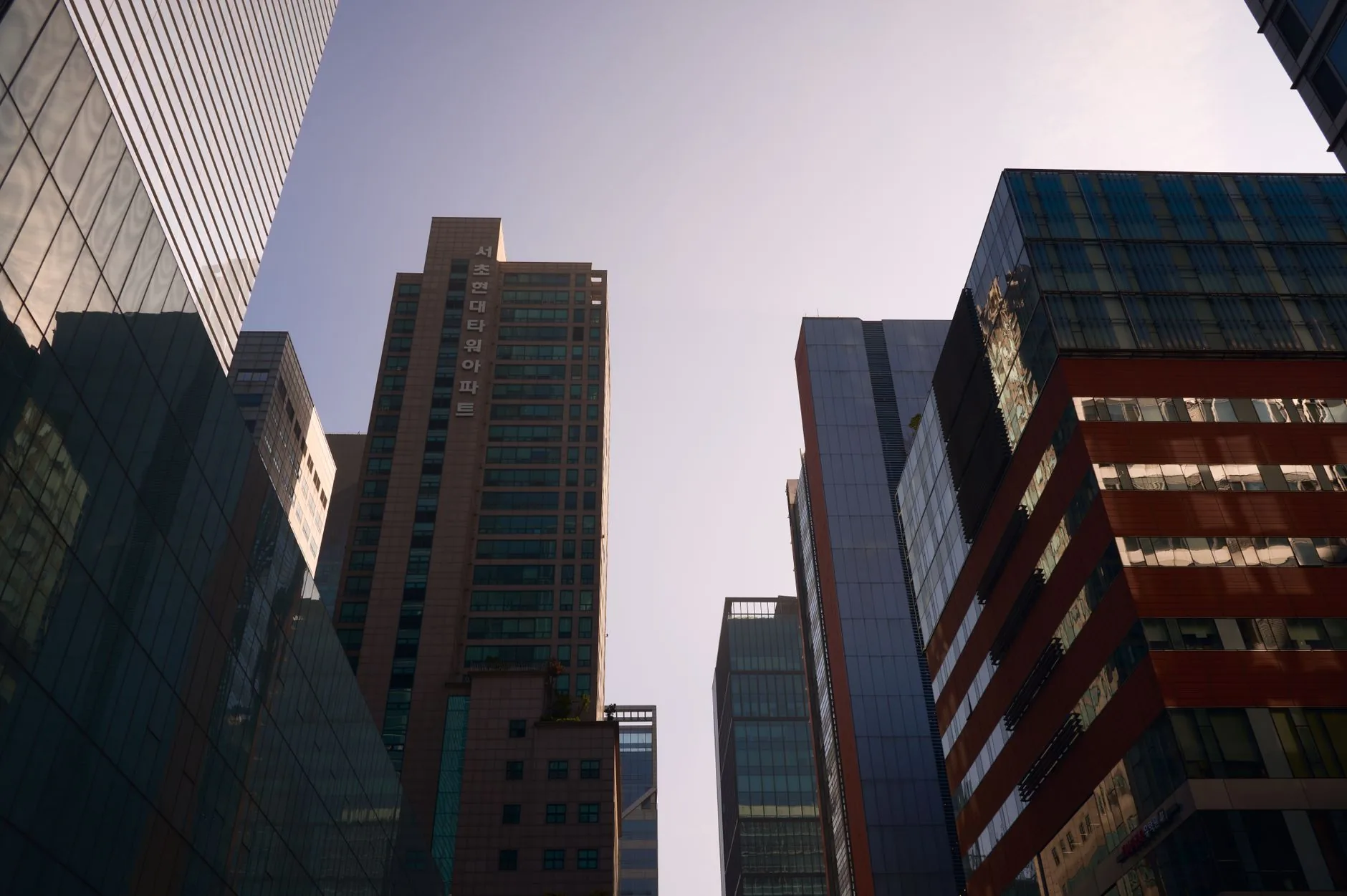 South Korean tech giants commit over $550B to ease ‘RAMageddon’