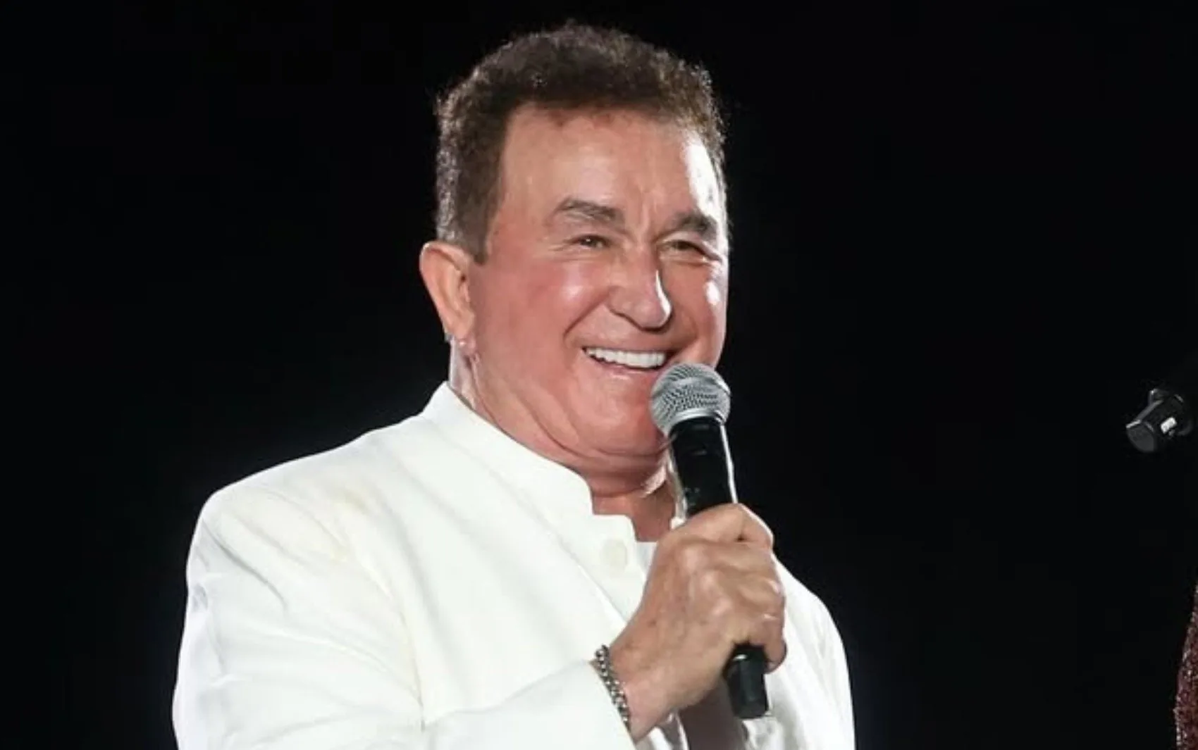 Amado Batista é condenado a indenizar pais de criança que morreu afogada em sua fazenda