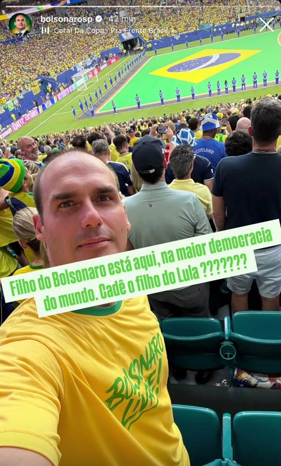 Eduardo Bolsonaro compartilha vídeo em jogo do Brasil e provoca Lula