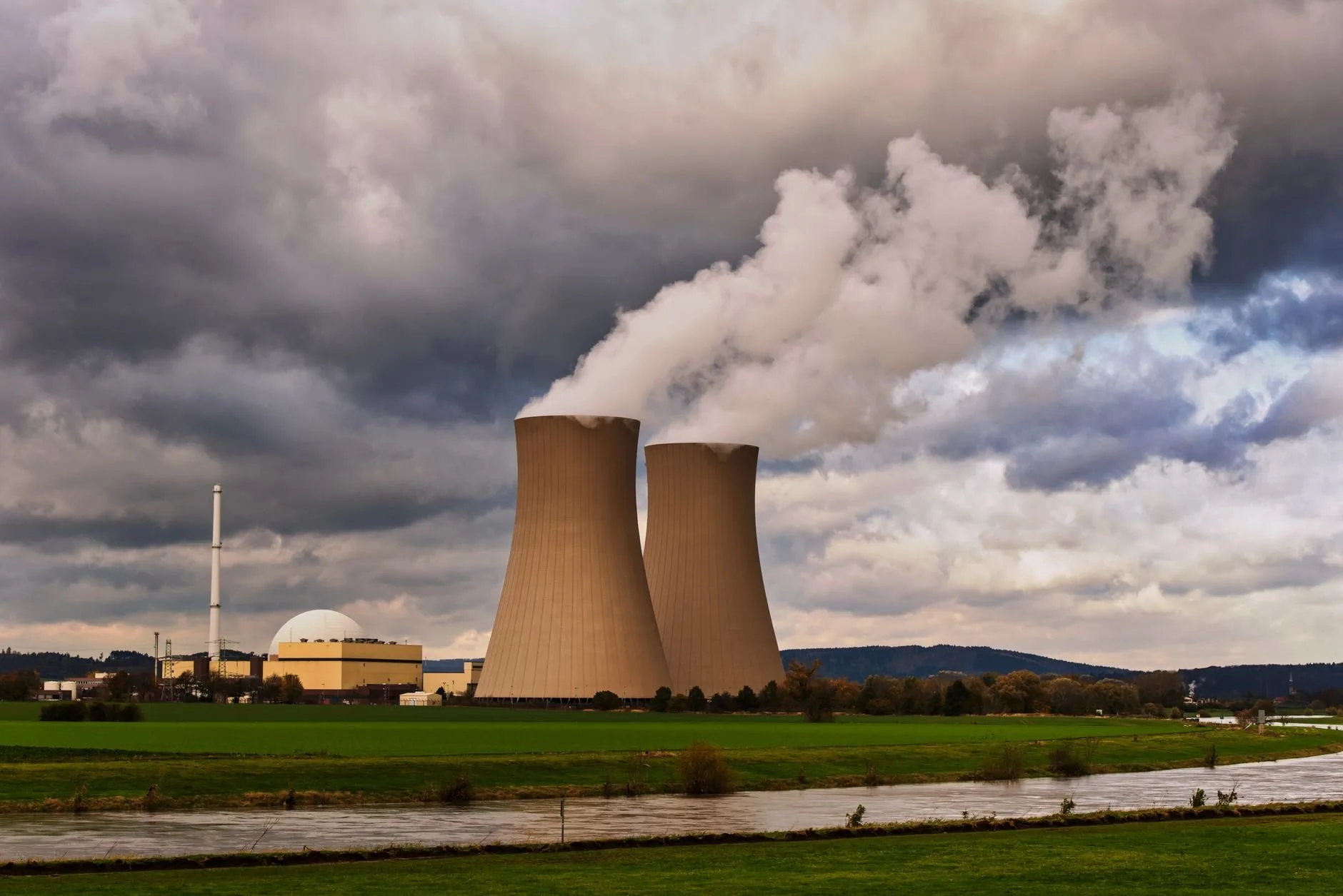 Chefe da agência nuclear da ONU anuncia inspeções no Irã, mas país condiciona visitas a acordo final
