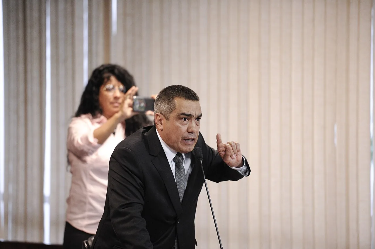 Pré-candidatos ao Senado em Mato Grosso do Sul se destacam para as Eleições de 2026