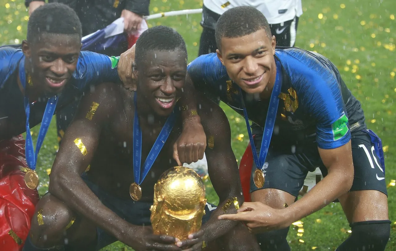 Copa do Mundo: Entenda as Duas Versões do Troféu de Melhor da Partida