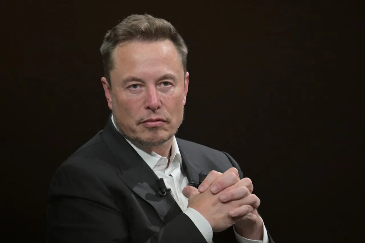 SpaceX registra queda de valor de mercado e ações abaixo do IPO