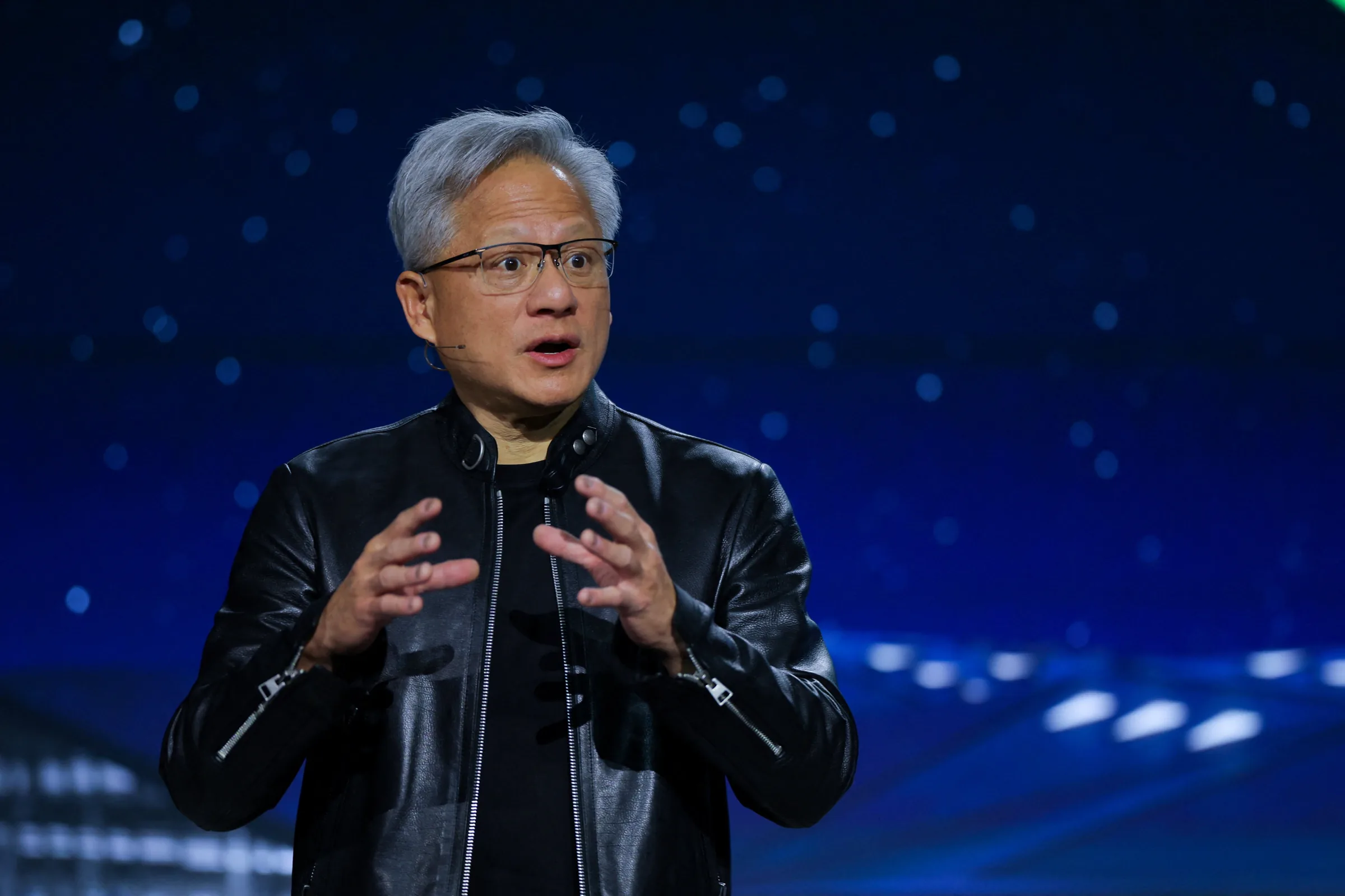 Nvidia inicia envio de chips H200 para a China, afirma governo dos EUA