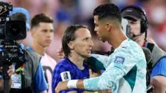Decisão polêmica do VAR prorroga a jornada de Ronaldo e encerra a de Modric