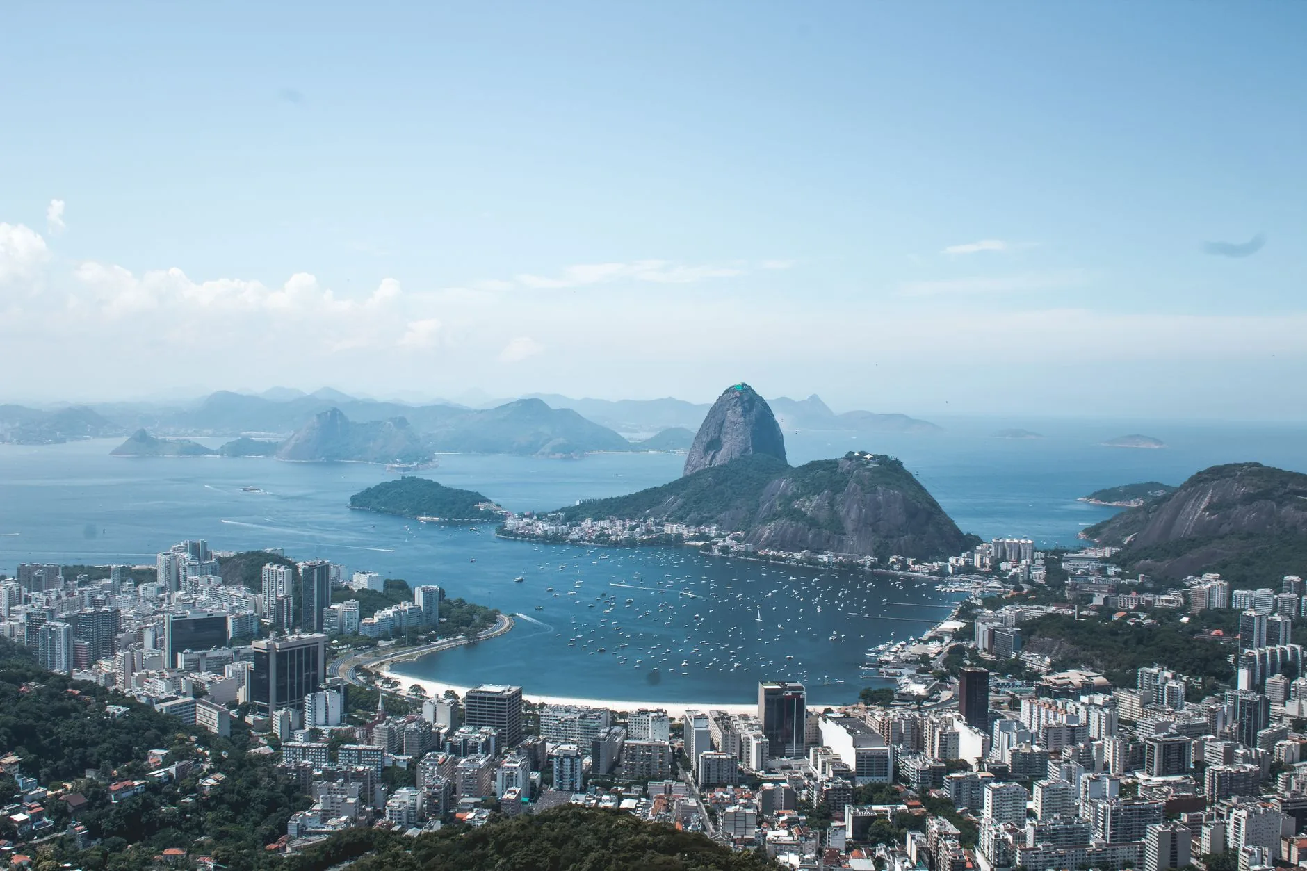 Balanço: Desafios e Oportunidades no Brasil em 2025