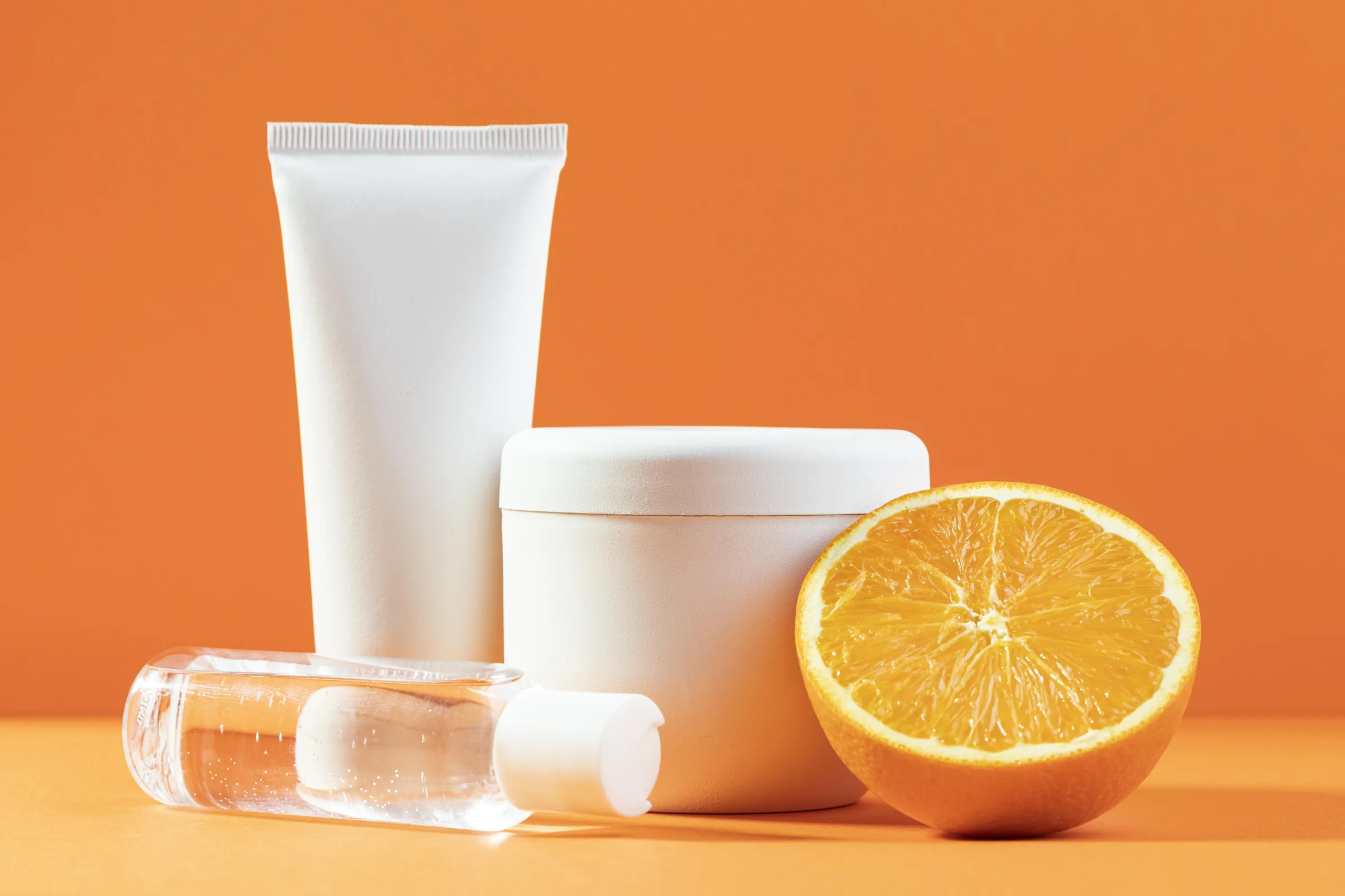 Conheça o ingrediente de perfumes de luxo que está sendo descartado na produção de suco