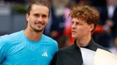 Sinner se prepara para enfrentar Zverev na final de Wimbledon