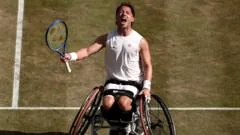 Alfie Hewett avança para sua quinta final consecutiva em Wimbledon