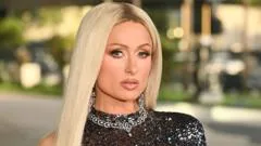 Escola em Utah onde Paris Hilton denunciou abuso perde licença