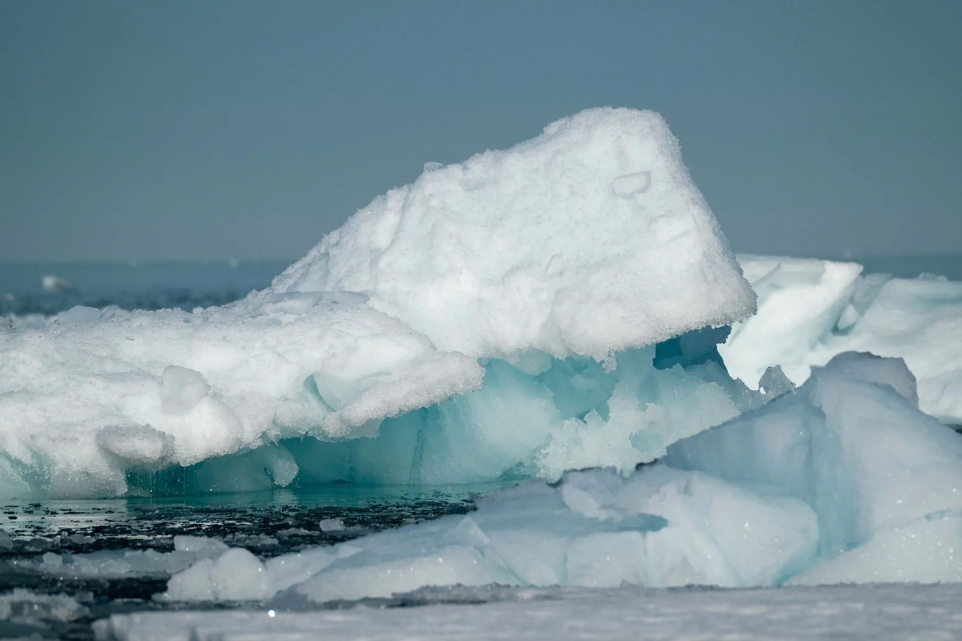 Entenda: A Conexão entre Temperaturas dos Oceanos e Eventos Climáticos Extremos