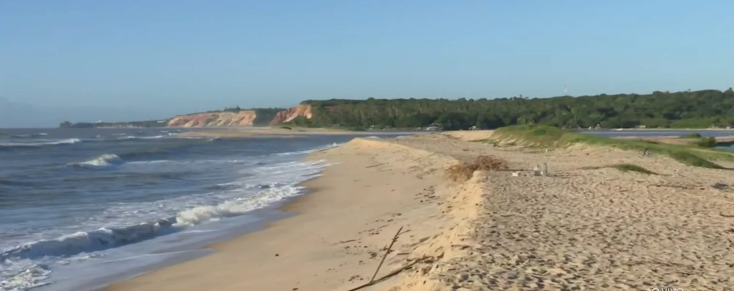 Corpo de adolescente é encontrado no mar da praia de Barra de Gramame, em João Pessoa