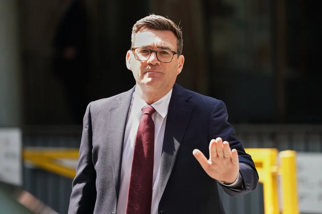 7 premiês em 10 anos: como o Brexit abalou o Reino Unido e desencadeou uma década de vaivém político