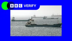 Queda acentuada no tráfego de navios no Estreito de Hormuz após ataques
