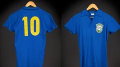 Camisa da final da Copa do Mundo de 1958 de Pelé é vendida por US$ 4,9 milhões