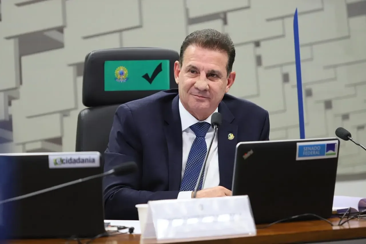 A trajetória política do senador Vanderlan Cardoso