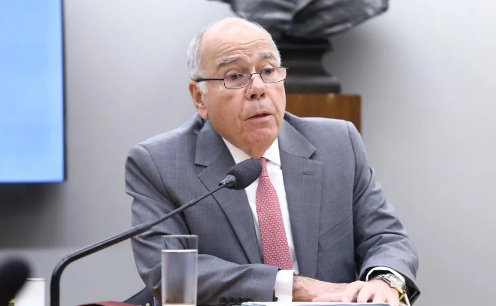 Comissão do Senado quer ouvir Mauro Vieira após fala sobre risco de ação militar dos EUA contra o Brasil