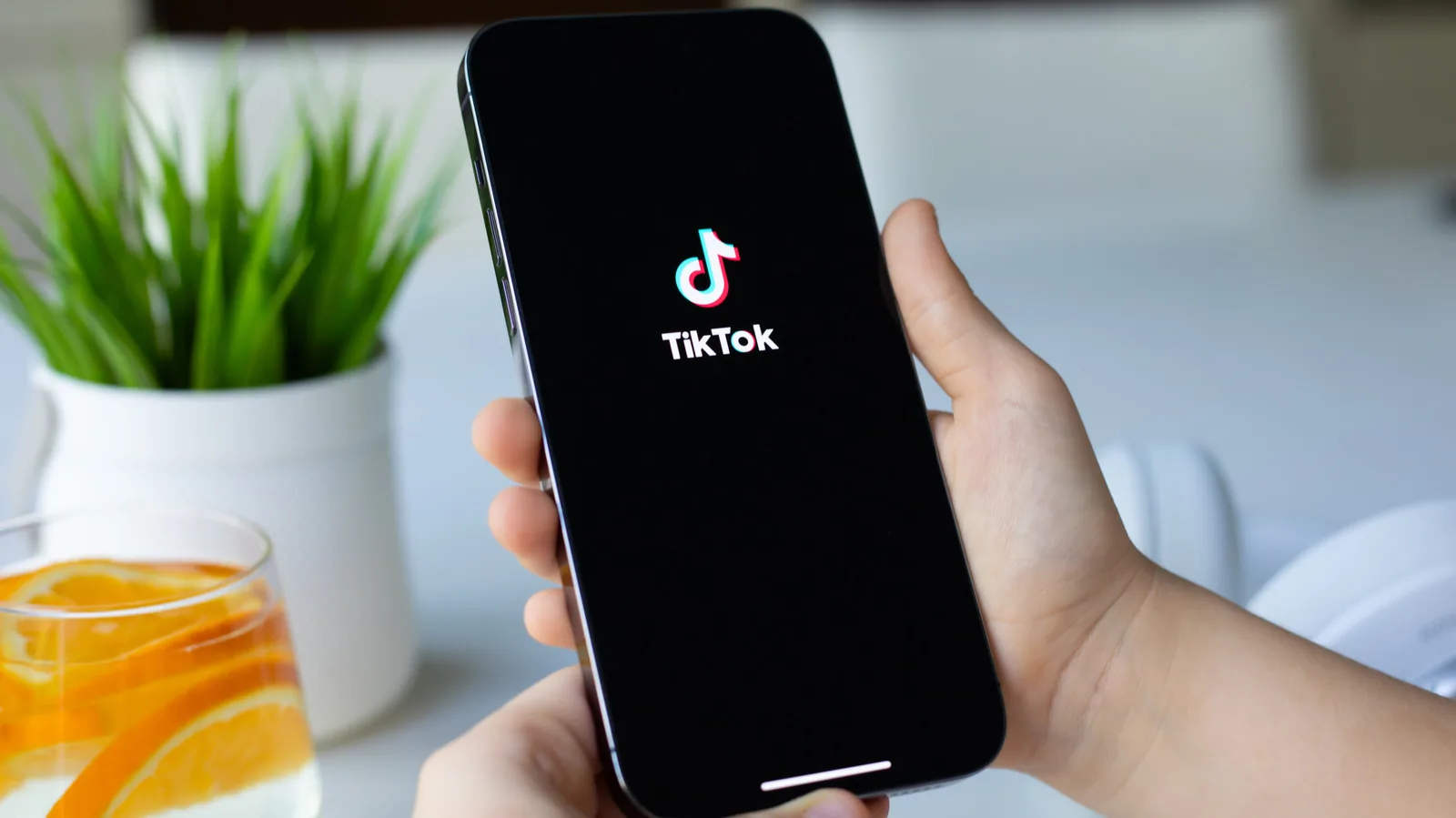 Ofcom investiga medidas de segurança infantil do TikTok no Reino Unido