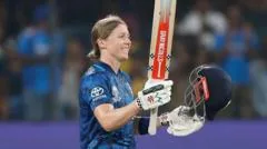 Heather Knight, ex-capitã da Inglaterra, anuncia aposentadoria