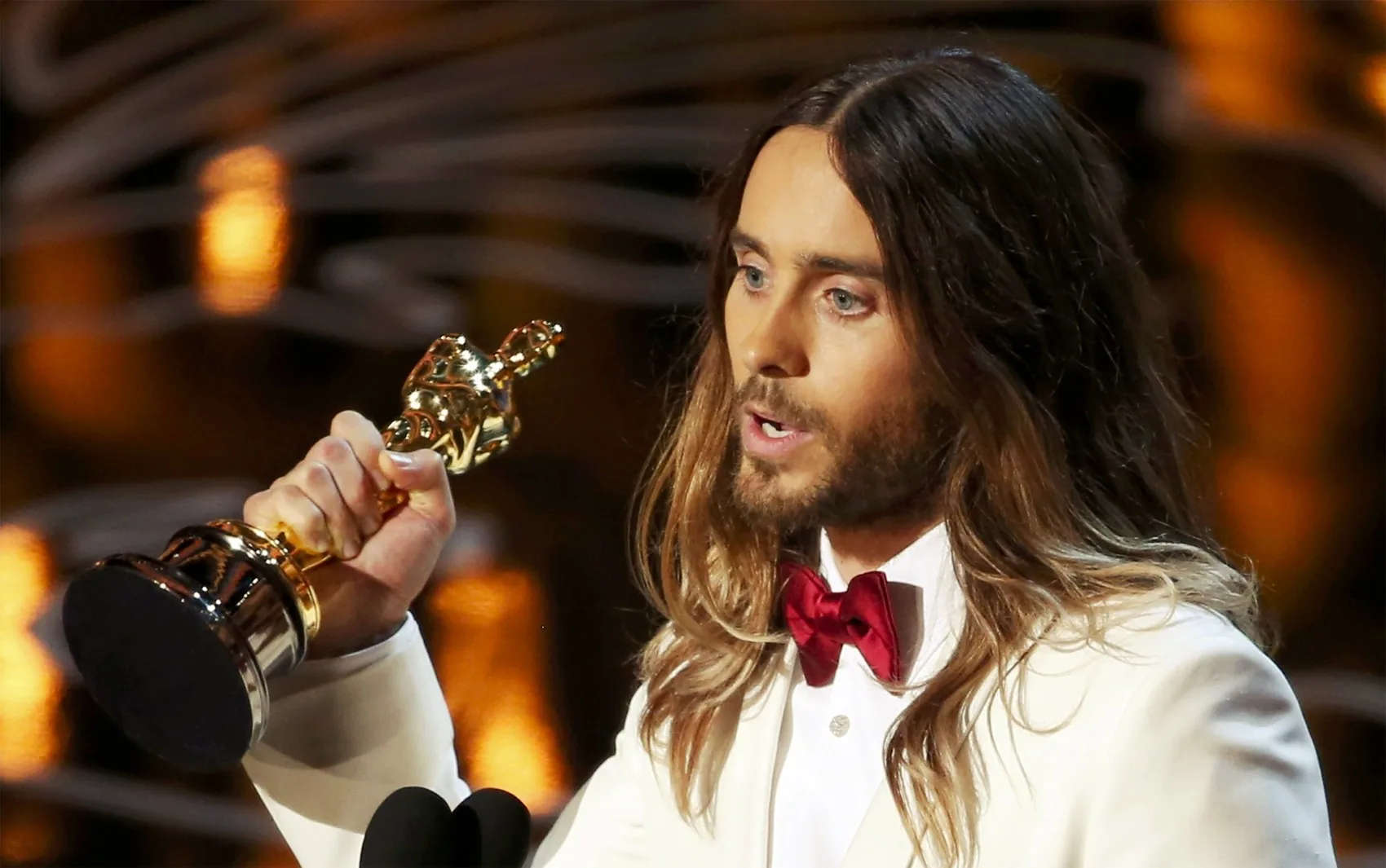 Jared Leto é acusado de crimes sexuais por quatro mulheres