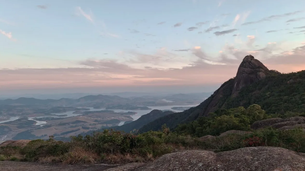 Turismo de Inverno em Atibaia Atrai Visitantes com Clima Agradável e Gastronomia