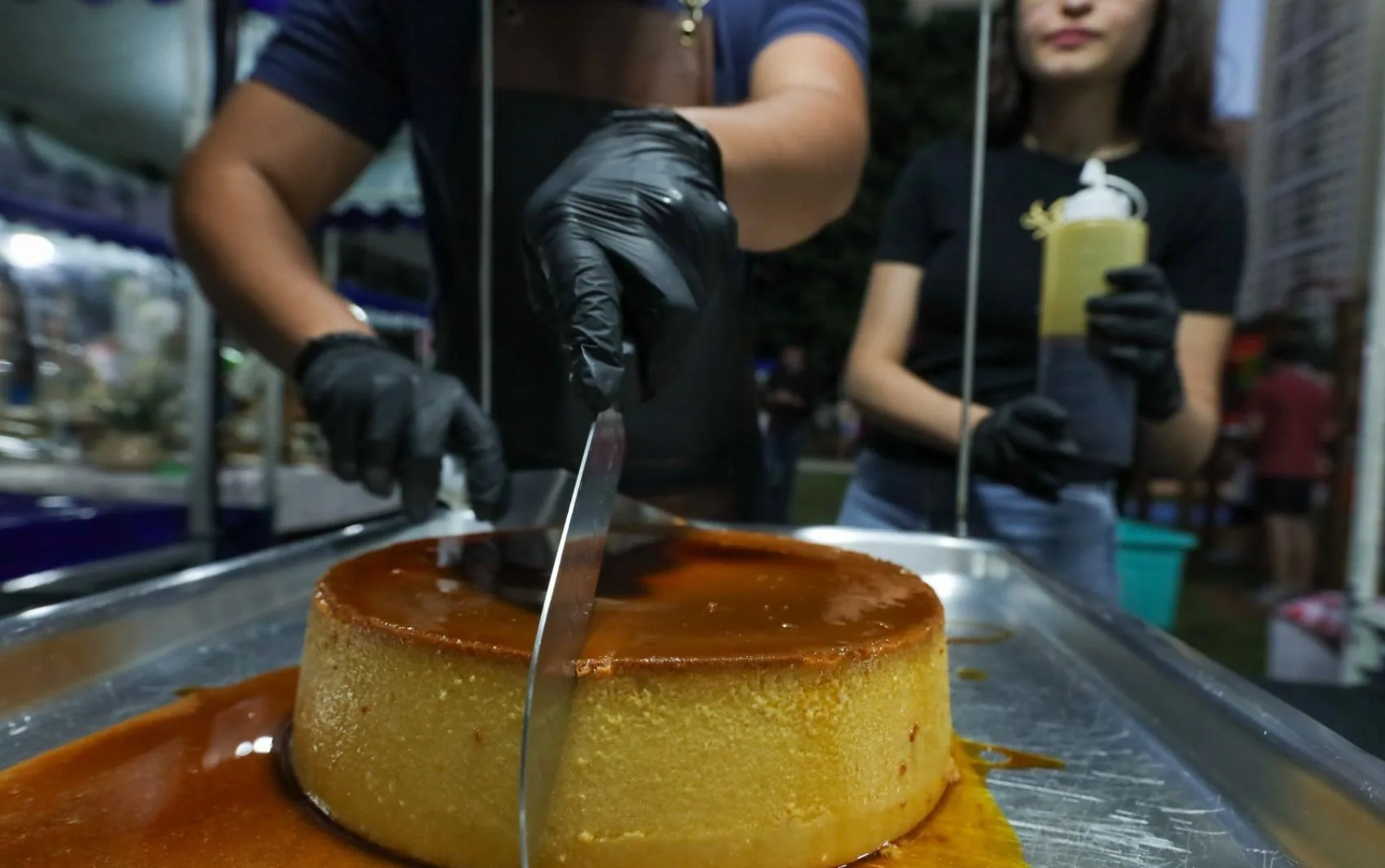 Casal empreende com pudim gigante e conquista Goiânia