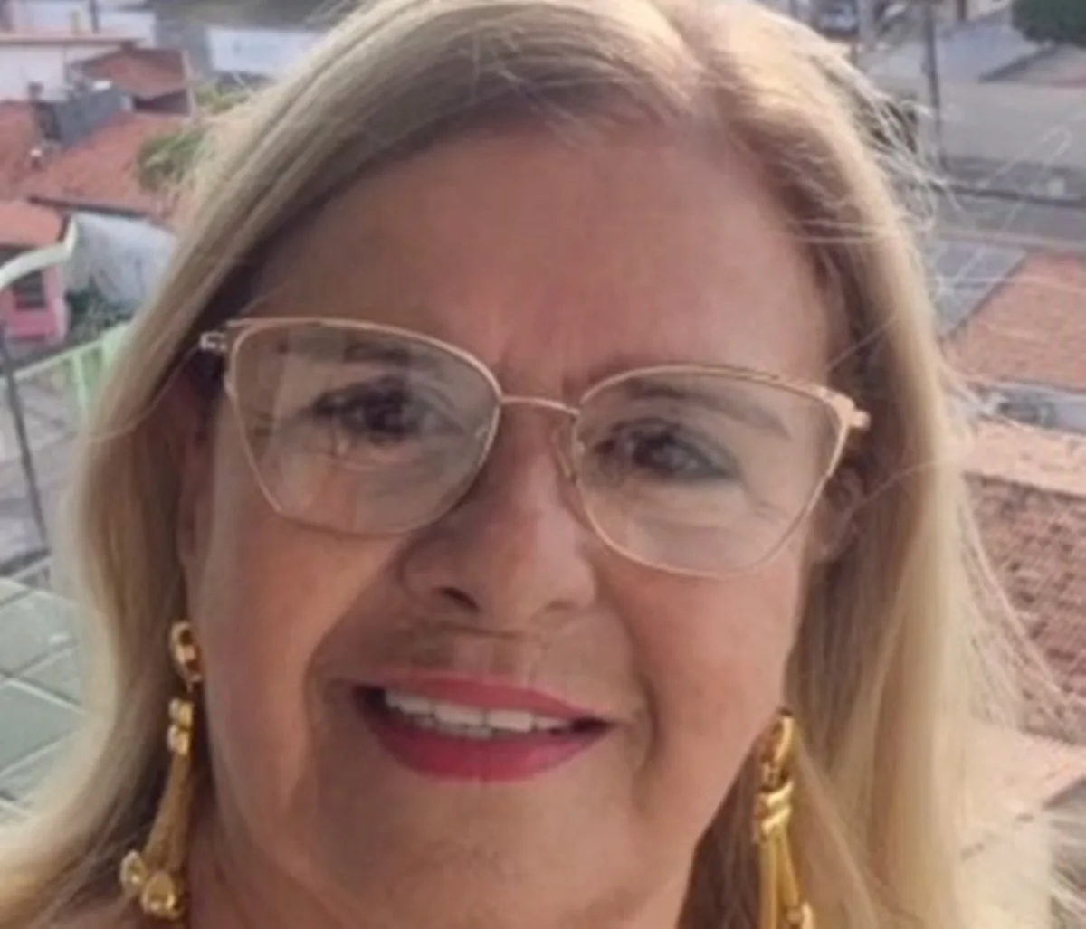 Defensora pública aposentada morta em acidente na Grande João Pessoa dedicou mais de 30 anos à carreira: 'Referência entre colegas e amigos', diz irmão