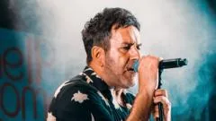 Último álbum do The Specials homenageia Terry Hall