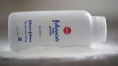 Johnson & Johnson propõe até US$ 5,5 bilhões para resolver processos relacionados ao talco