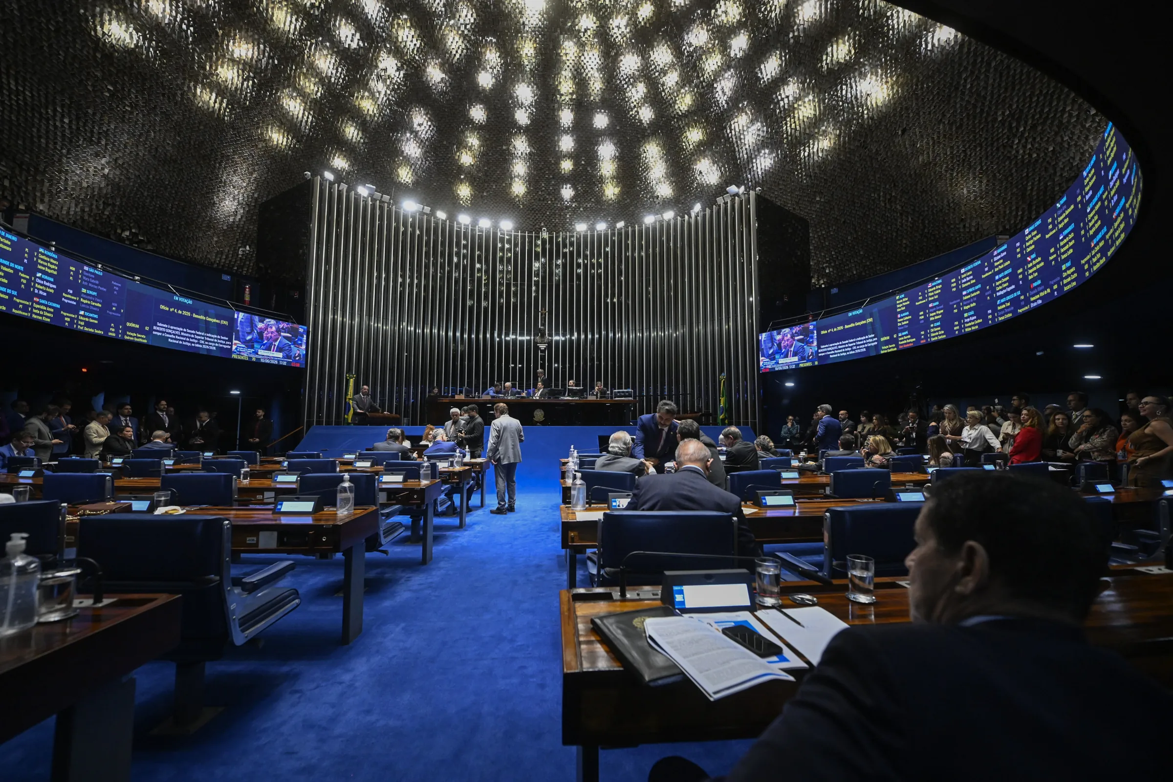 Senado aprova aposentadoria especial para agentes comunitários de saúde