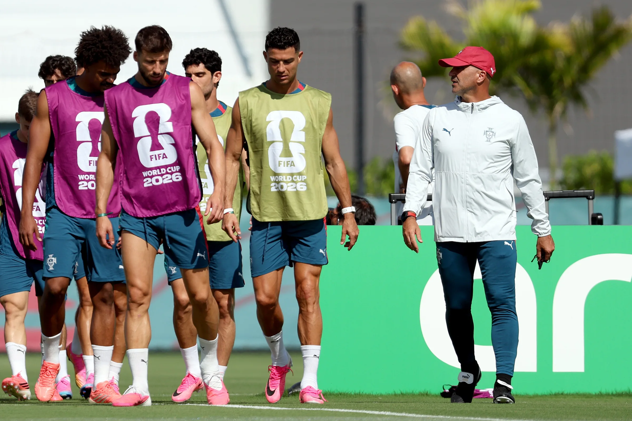 "Por que um estrangeiro?" Como Martínez chegou ao banco de Portugal para a Copa