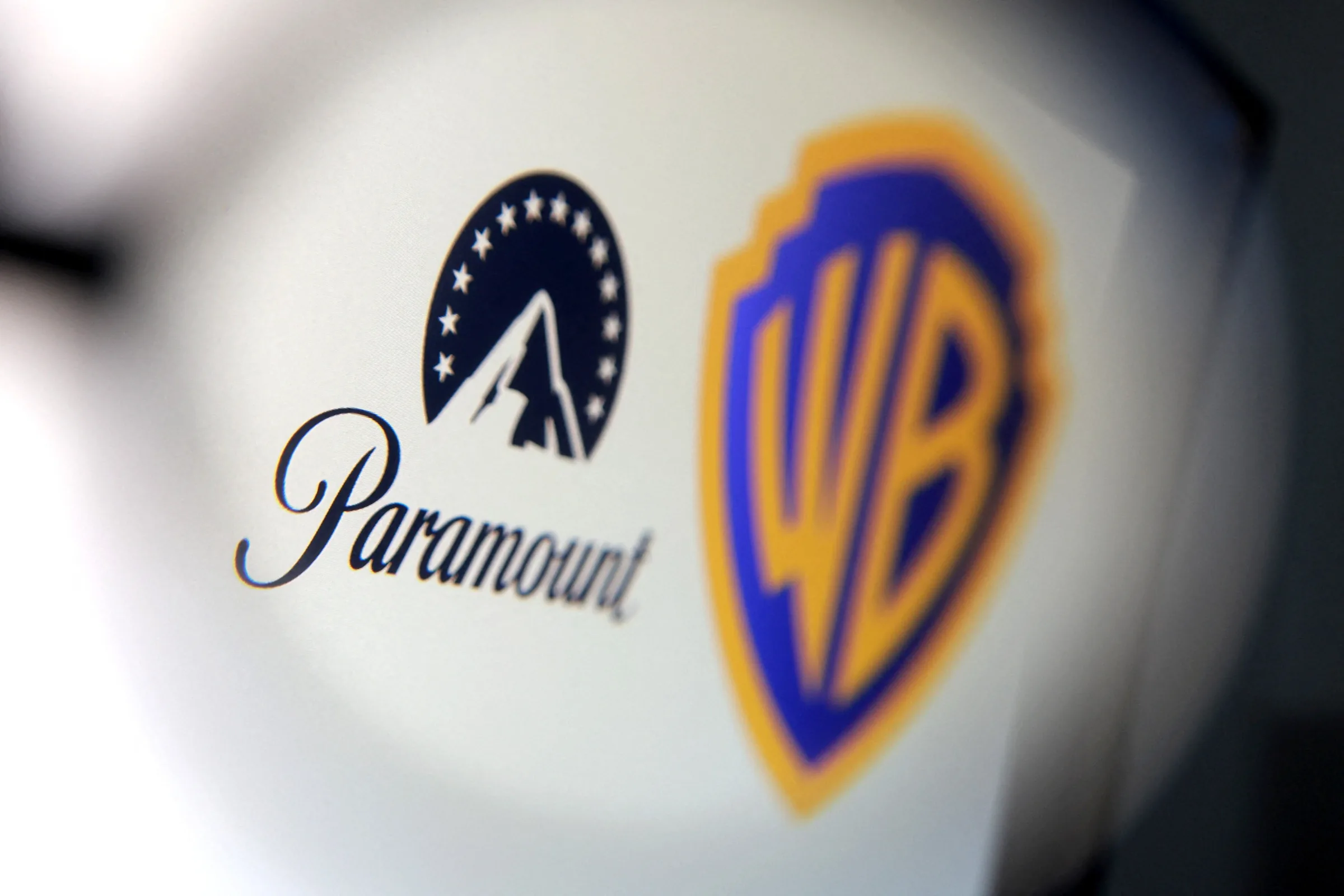 Oregon pede adiamento de 60 dias para fusão entre Paramount e Warner Bros
