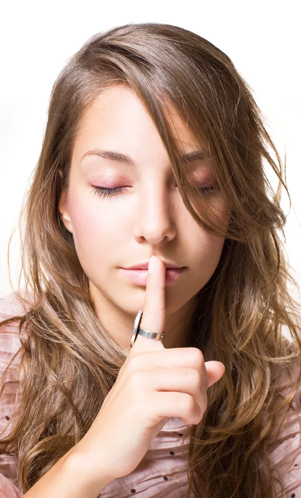 Bullying e cyberbullying crescem 67% entre jovens no Brasil ao longo de 2025