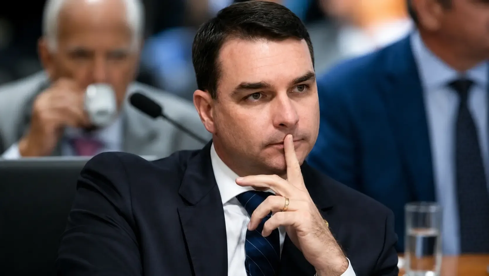 Ex-coordenador de campanha afirma que patrimônio de Flávio Bolsonaro chega a R$ 600 milhões; senador terá que declarar bens ao TSE em agosto