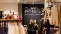 Cerca de 200 empregos em risco com cortes de serviços da John Lewis