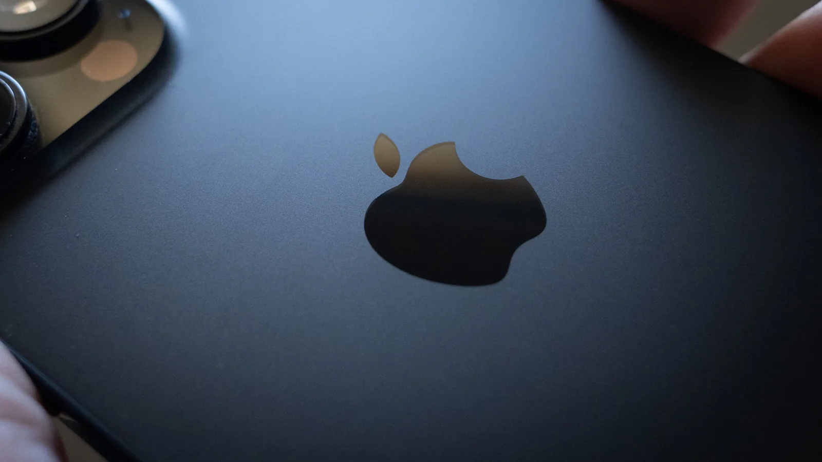 iPhone dobrável da Apple pode enfrentar escassez após lançamento