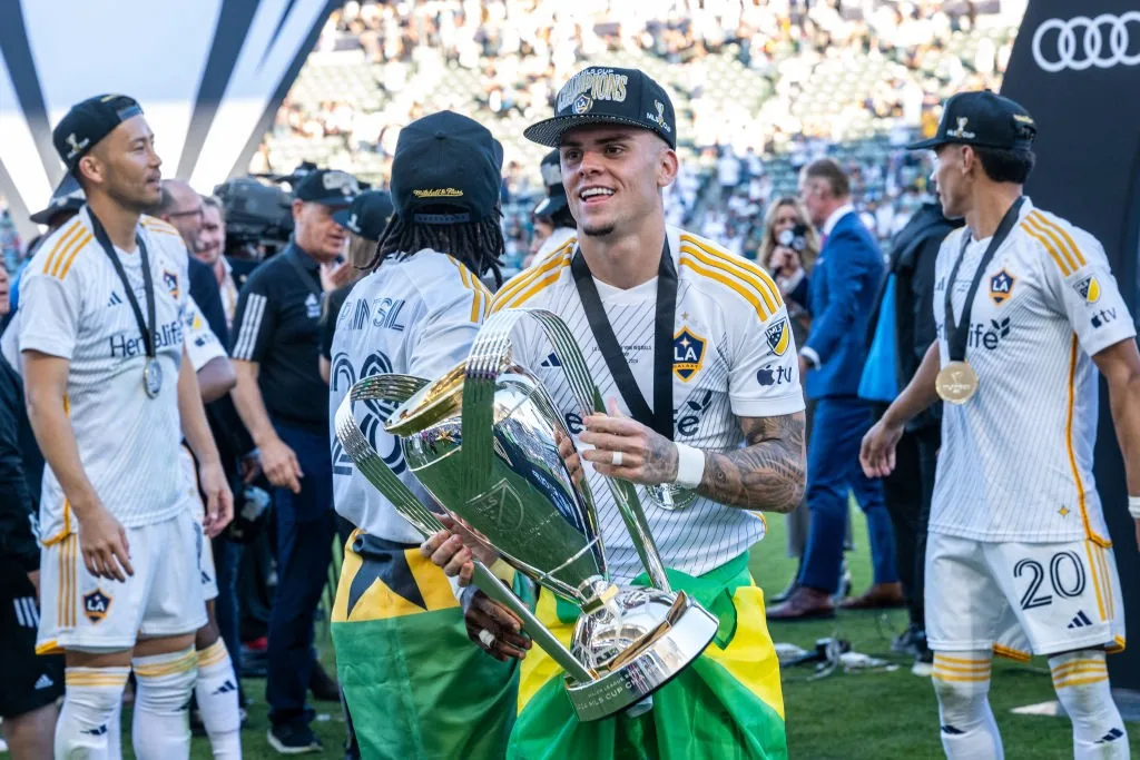 Gabriel Pec fica perto do Cruzeiro; veja valores e tempo de contrato