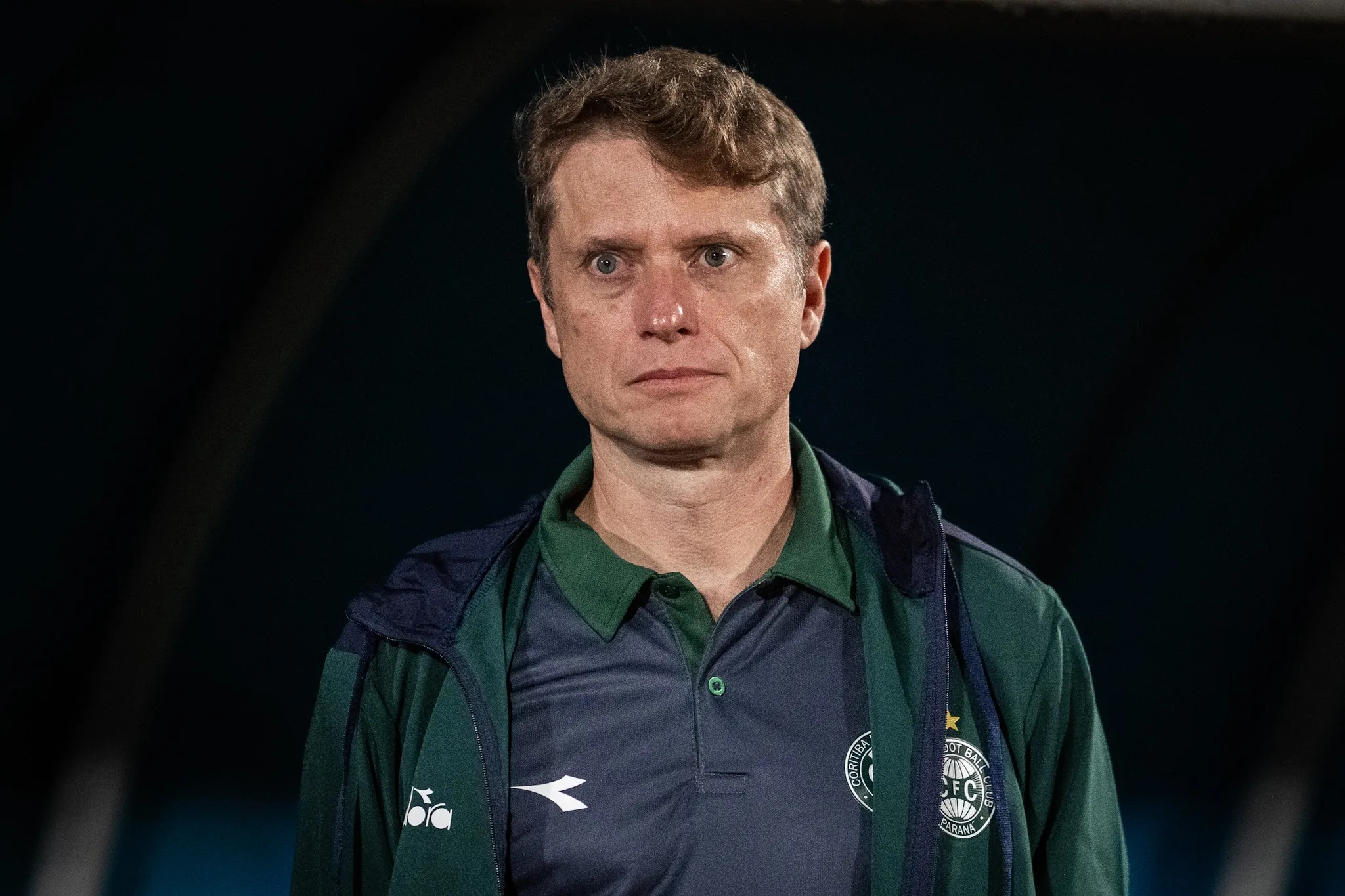 Fernando Seabra comunica permanência no Coritiba e desfaz acordo com o Vasco