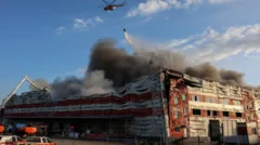 Ataque de mísseis balísticos atinge Kyiv, deixando mortos e feridos