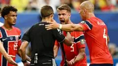 Frustração da Noruega após derrota para a Inglaterra em jogo polêmico