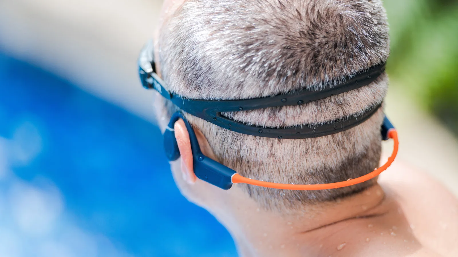 Fones de ouvido para natação: diferenças em relação aos convencionais