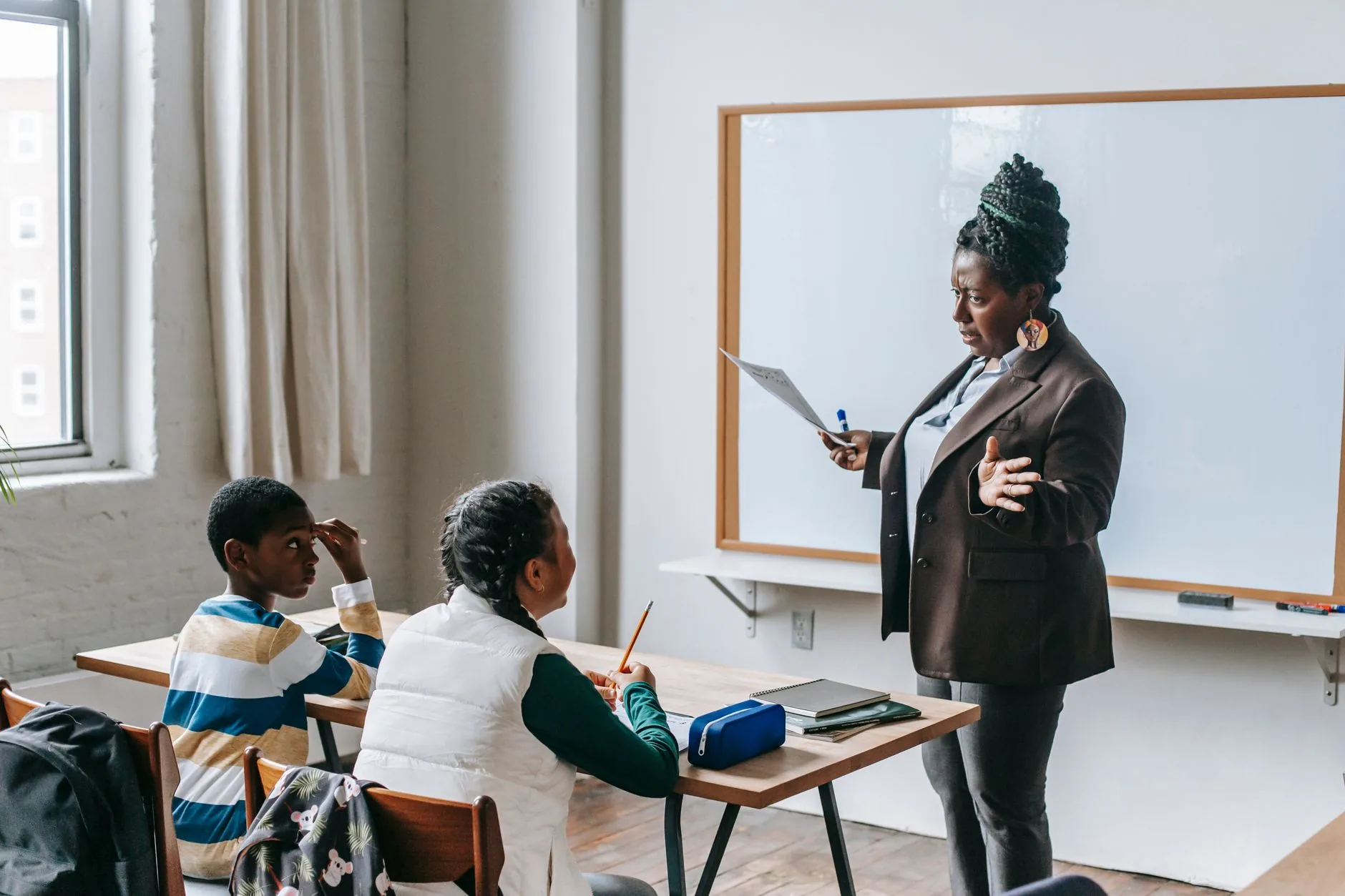 Análise: Oportunidades de Estágio e Financiamento na Educação Brasileira