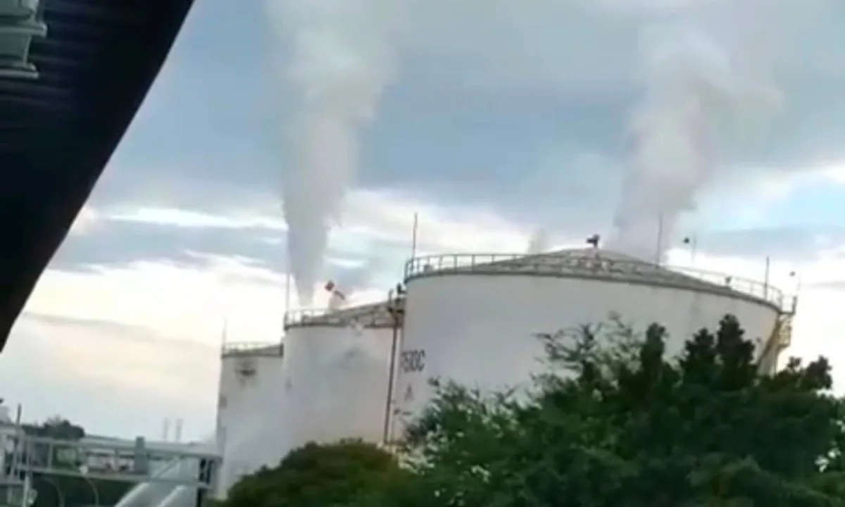 Vídeos mostram vazamento de gás estireno em Manaus